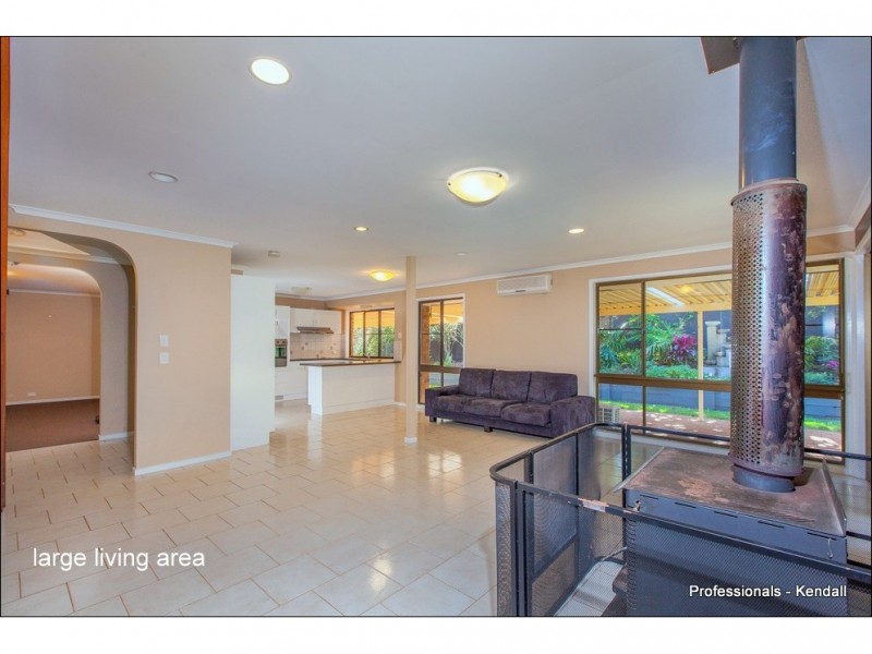 21 Freemont Drive, Tamborine Mountain QLD 4272