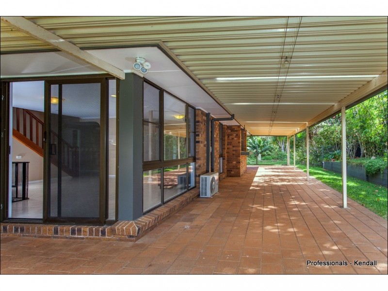 21 Freemont Drive, Tamborine Mountain QLD 4272