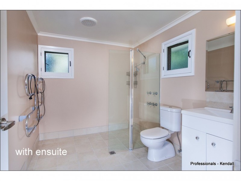 21 Freemont Drive, Tamborine Mountain QLD 4272