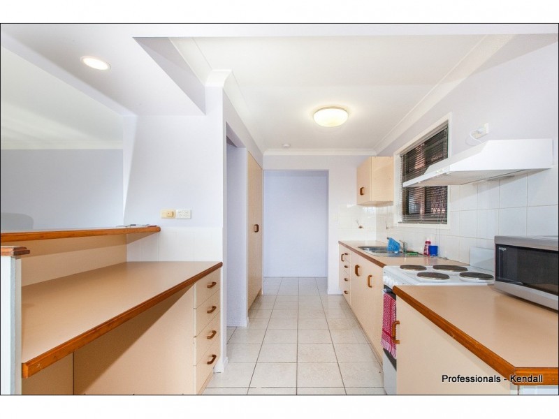 36 Paradise Drive, Eagle Heights QLD 4271