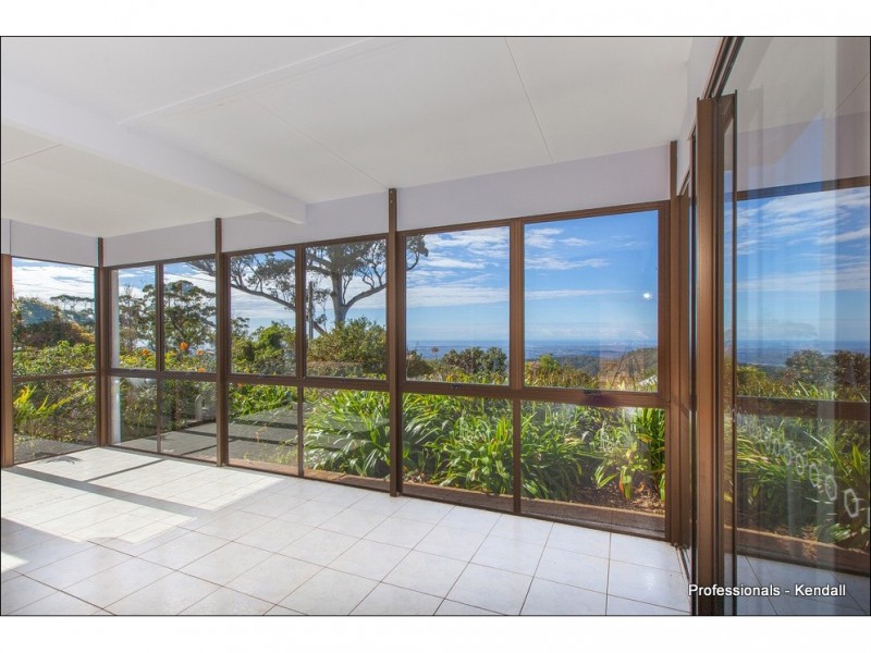 36 Paradise Drive, Eagle Heights QLD 4271