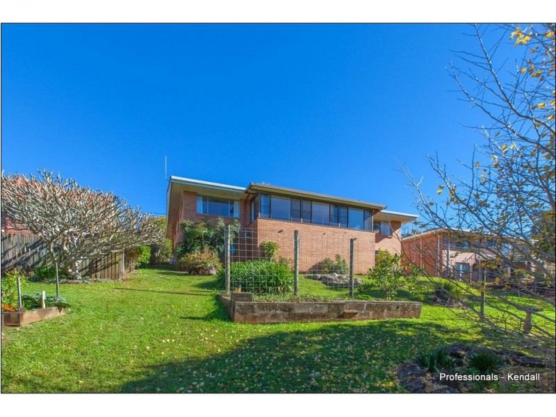 5 Tweed Heads Av, Eagle Heights QLD 4271