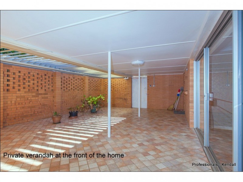 5 Tweed Heads Av, Eagle Heights QLD 4271