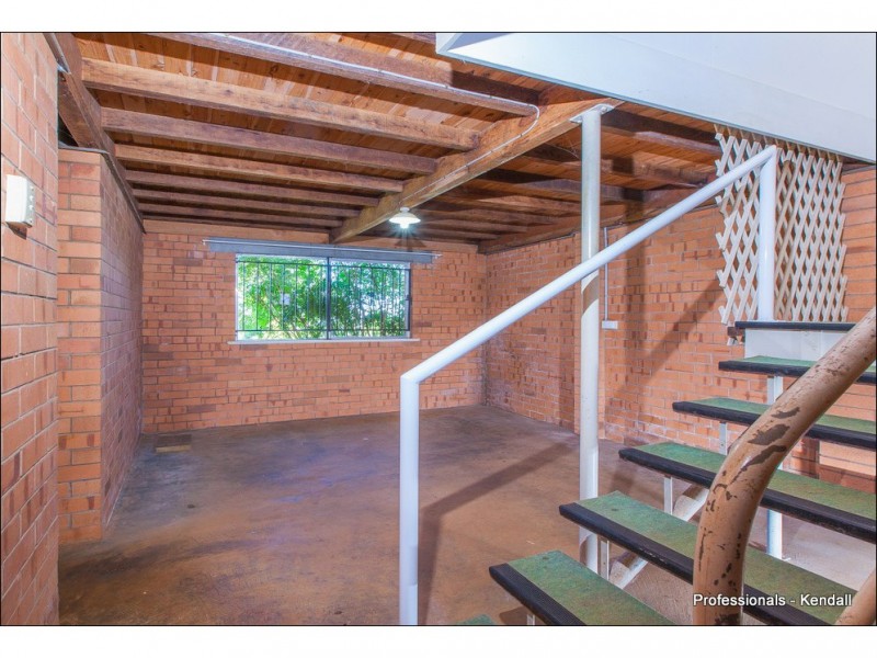 5 Tweed Heads Av, Eagle Heights QLD 4271