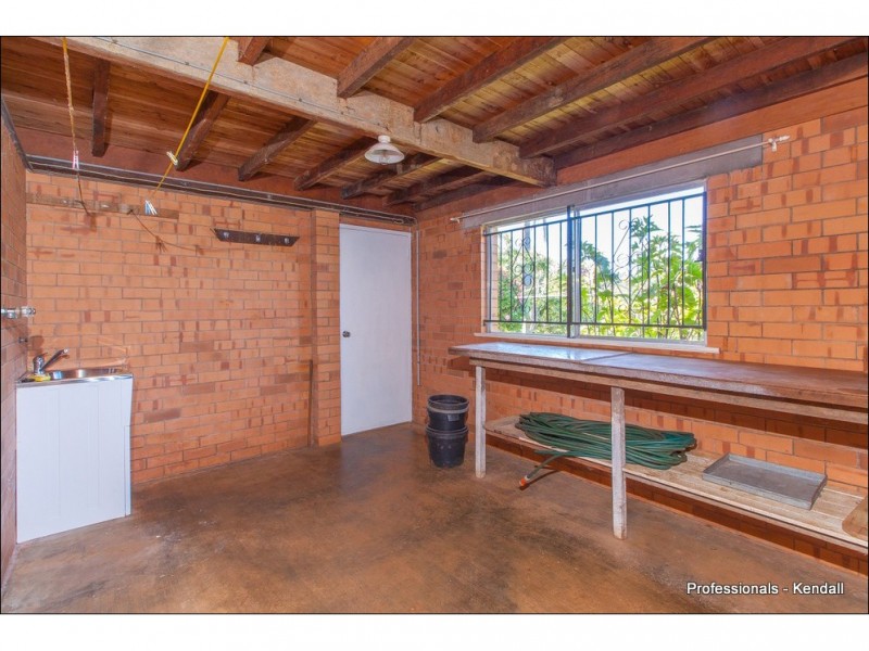 5 Tweed Heads Av, Eagle Heights QLD 4271