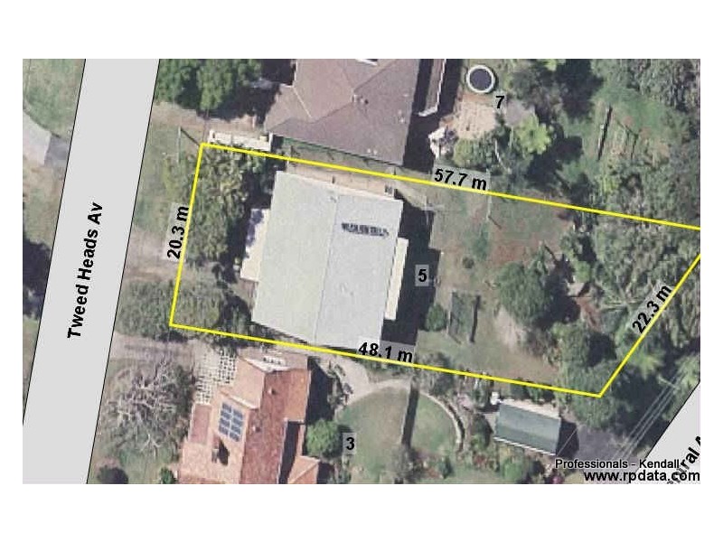 5 Tweed Heads Av, Eagle Heights QLD 4271