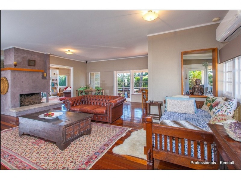 133 Eagle Heights Road, Tamborine Mountain QLD 4272