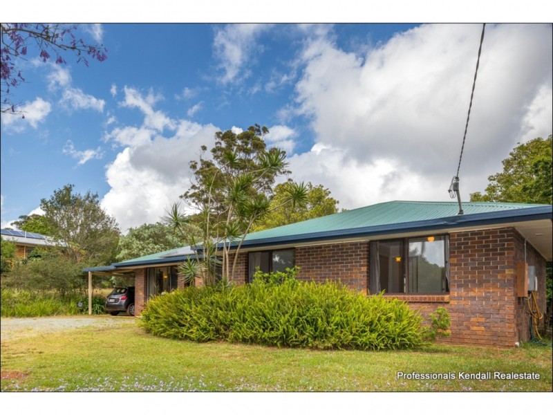 16 Sequoia Drive, North Tamborine QLD 4272