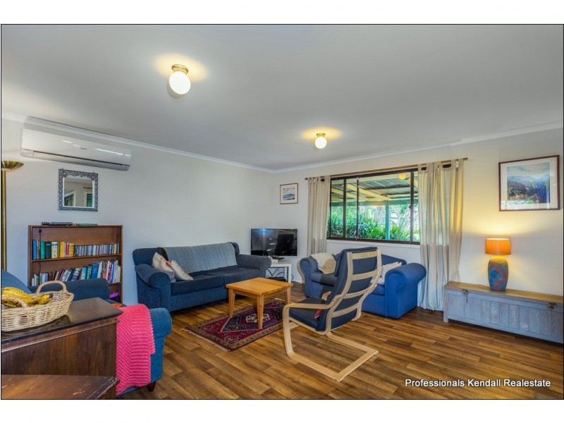 16 Sequoia Drive, North Tamborine QLD 4272