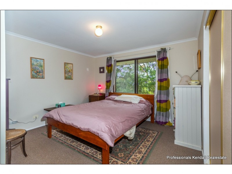 16 Sequoia Drive, North Tamborine QLD 4272