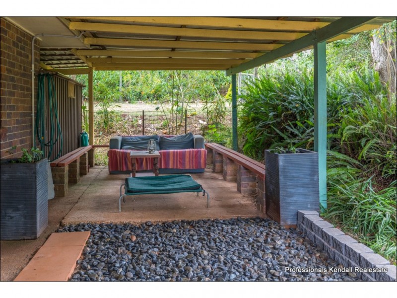 16 Sequoia Drive, North Tamborine QLD 4272