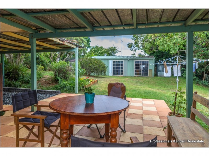 16 Sequoia Drive, North Tamborine QLD 4272