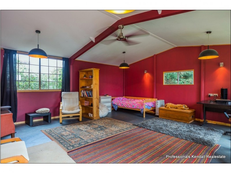 16 Sequoia Drive, North Tamborine QLD 4272