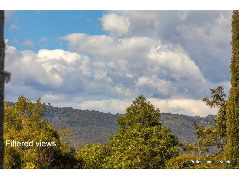 7 Myra Court, Canungra QLD 4275