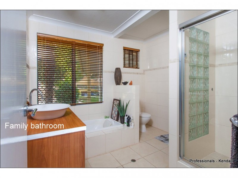 7 Myra Court, Canungra QLD 4275