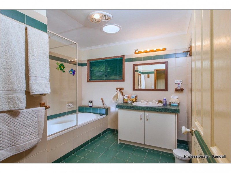 67 Contour Road, Tamborine Mountain QLD 4272