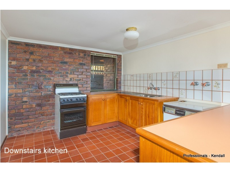 28 Paradise Drive, Eagle Heights QLD 4271