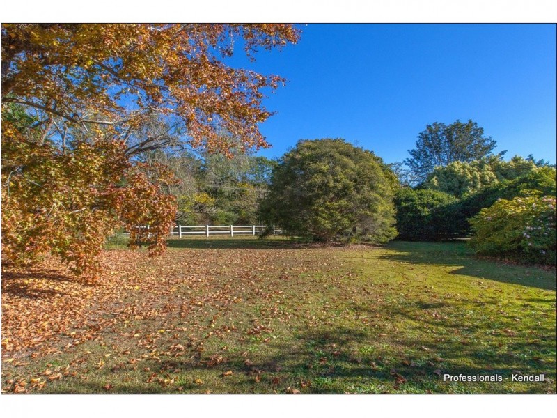 16 Biano Road, Tamborine Mountain QLD 4272