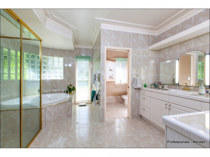 11 Thornbird Court, Canungra QLD 4275