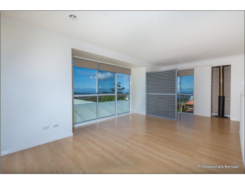 19 Paradise Drive, Tamborine Mountain QLD 4272