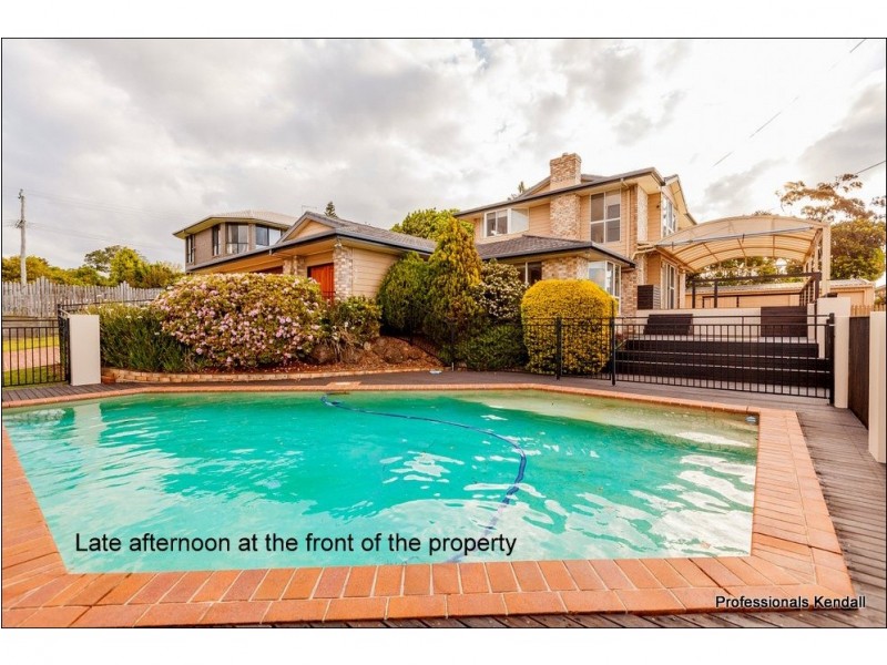 19 Paradise Drive, Tamborine Mountain QLD 4272