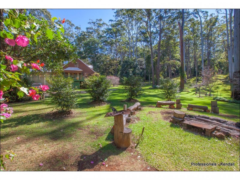 1 Munro Court, Tamborine Mountain QLD 4272