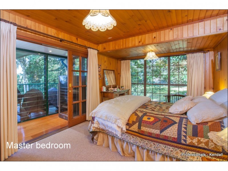 1 Munro Court, Tamborine Mountain QLD 4272