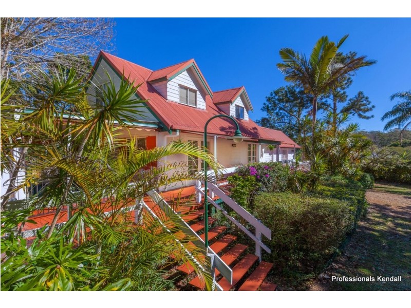 21 Chalmette Drive, Tamborine Mountain QLD 4272