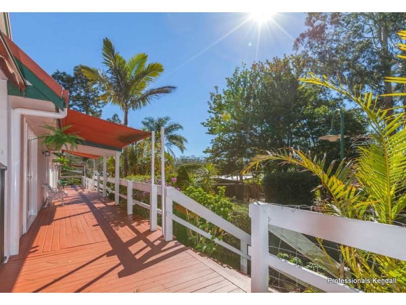 21 Chalmette Drive, Tamborine Mountain QLD 4272