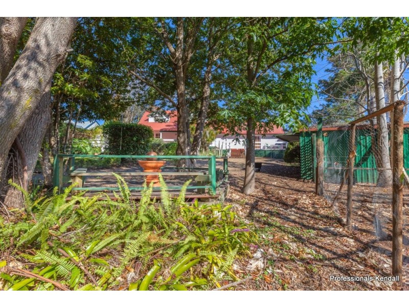 21 Chalmette Drive, Tamborine Mountain QLD 4272