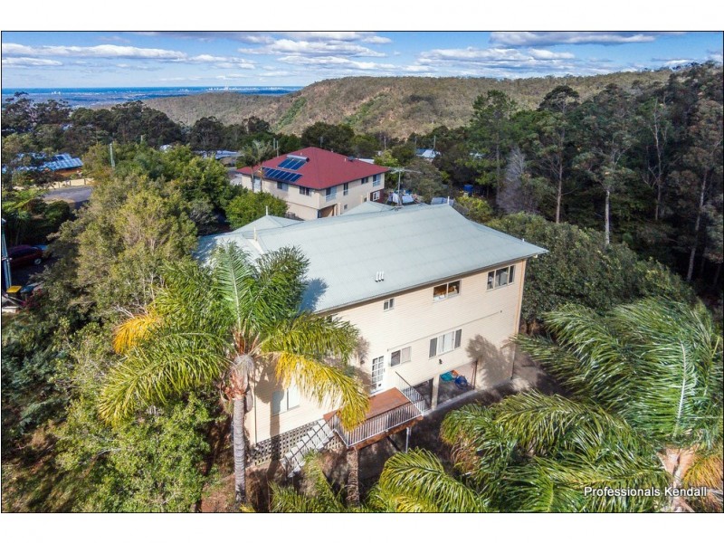 7 Saguaro Court, Tamborine Mountain QLD 4272