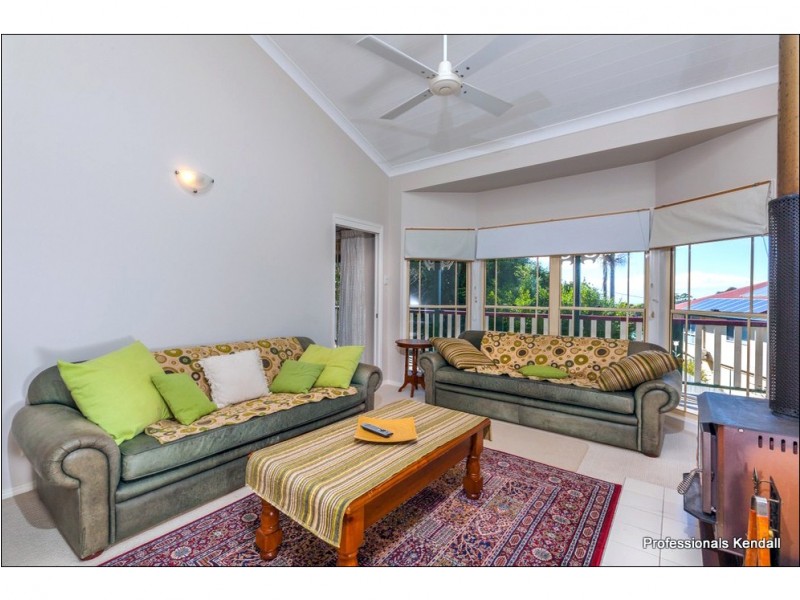 7 Saguaro Court, Tamborine Mountain QLD 4272