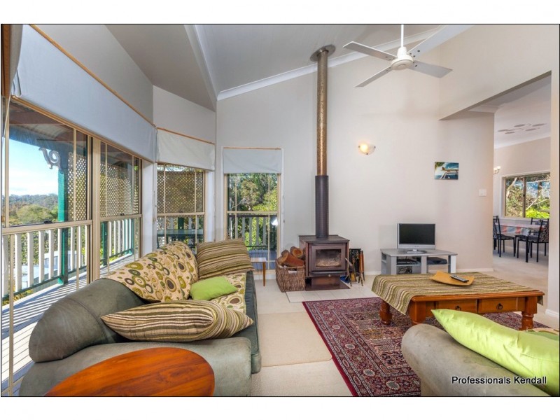 7 Saguaro Court, Tamborine Mountain QLD 4272