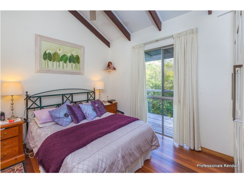 11 B LONG RD, Tamborine Mountain QLD 4272