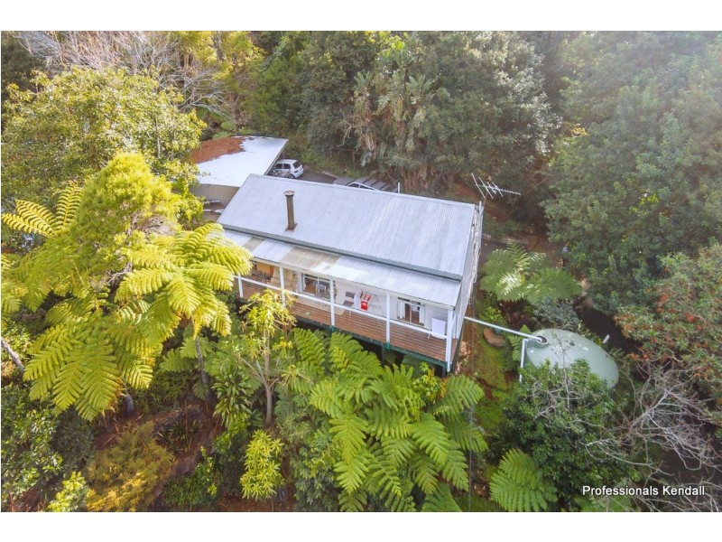 11 B LONG RD, Tamborine Mountain QLD 4272