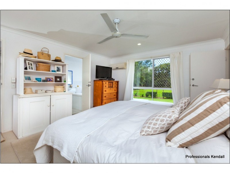 36 Tarata Rd, Guanaba QLD 4210