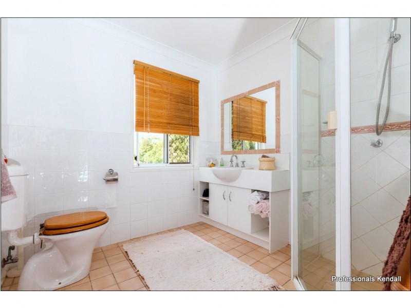 36 Tarata Rd, Guanaba QLD 4210