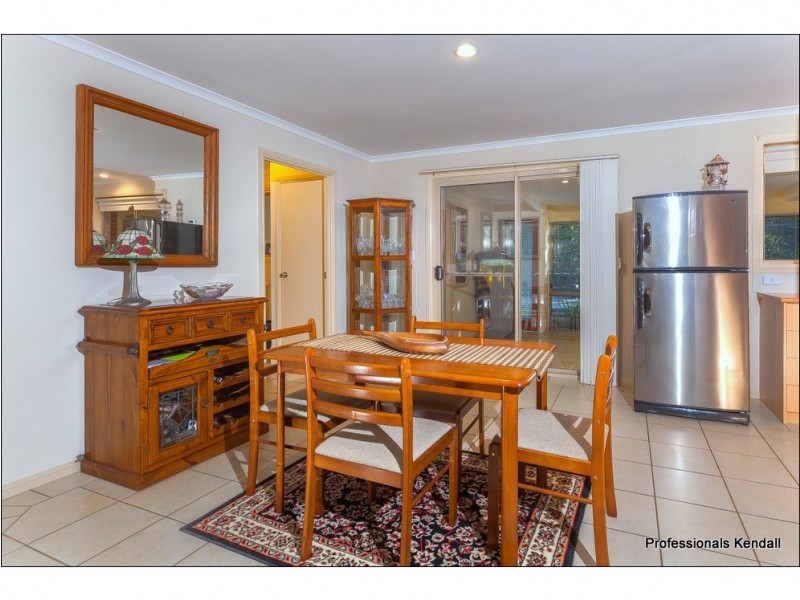 Unit 4 / 18-22 Knoll Road, Tamborine Mountain QLD 4272