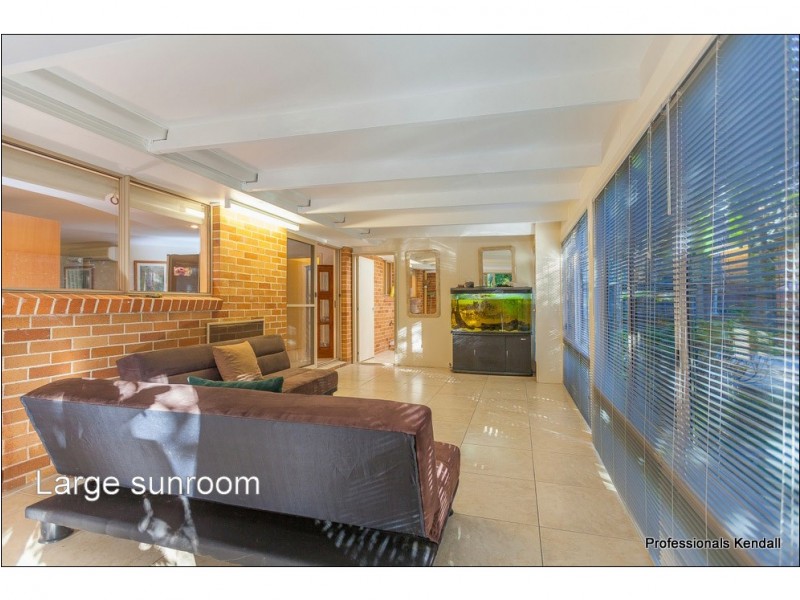 Unit 4 / 18-22 Knoll Road, Tamborine Mountain QLD 4272