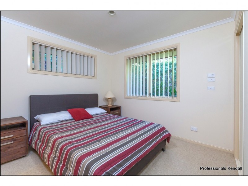 Unit 4 / 18-22 Knoll Road, Tamborine Mountain QLD 4272