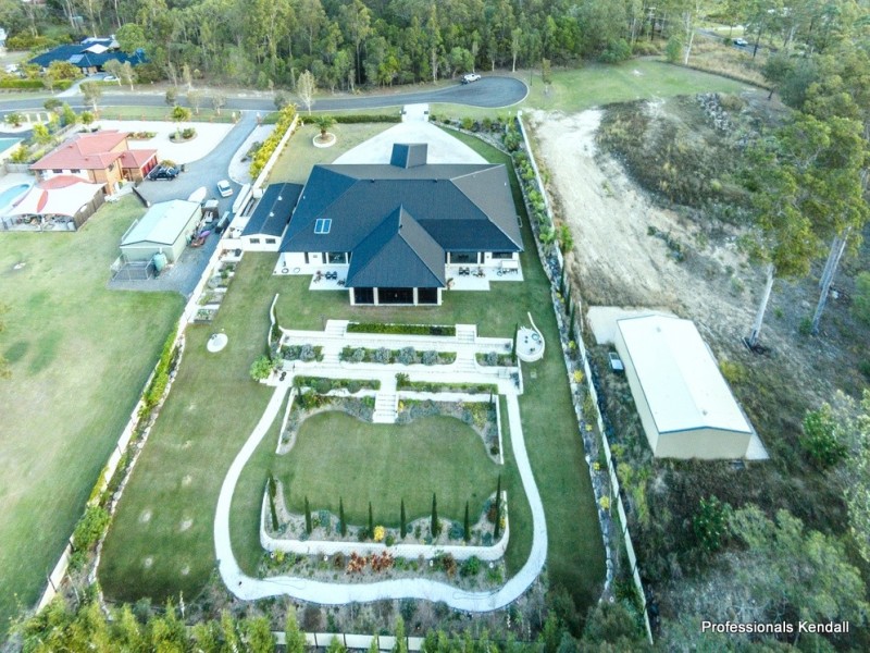 6 Cargellico Street, Maudsland QLD 4210