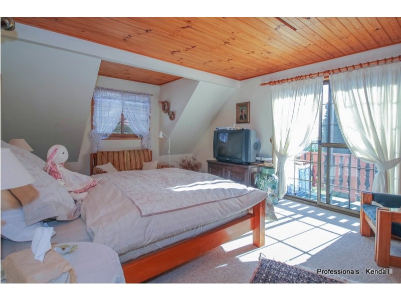 246 MacDonnell Road, Tamborine Mountain QLD 4272