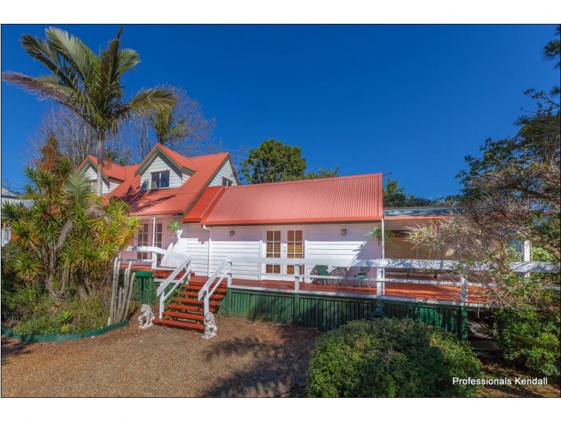 21 Chalmette Drive, Tamborine Mountain QLD 4272