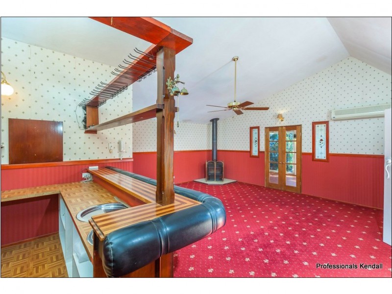 21 Chalmette Drive, Tamborine Mountain QLD 4272