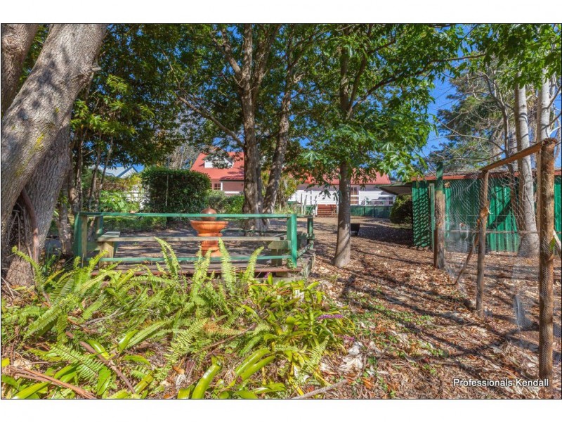 21 Chalmette Drive, Tamborine Mountain QLD 4272