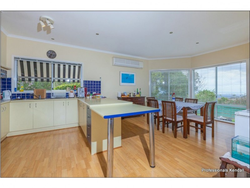 8 Jenyns Road, Tamborine Mountain QLD 4272