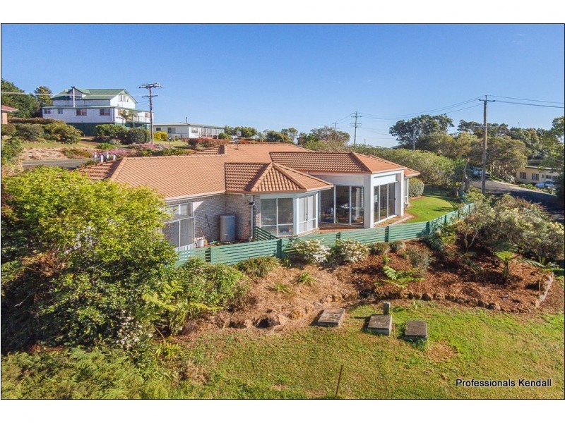 8 Jenyns Road, Tamborine Mountain QLD 4272