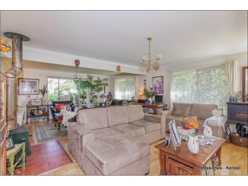 5 Kamet Court, Tamborine Mountain QLD 4272