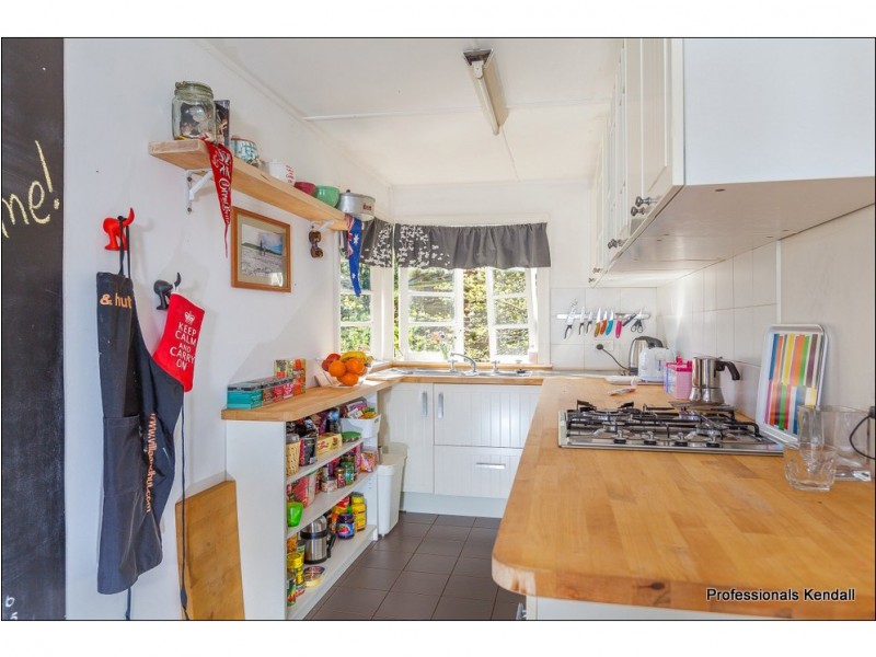 63 Bartle Road, Tamborine Mountain QLD 4272