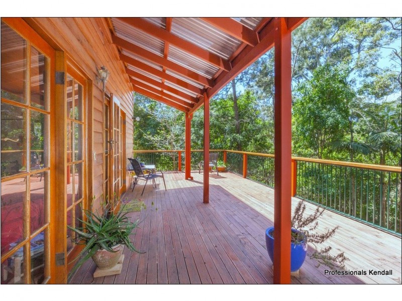 123 Contour Road, Eagle Heights QLD 4271